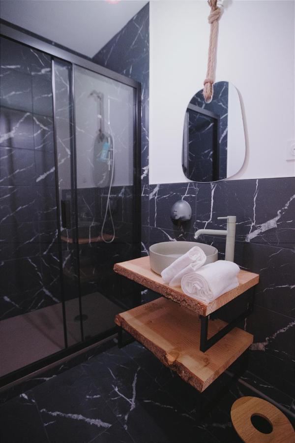 Martyrs , Coeur De Ville Saint-Etienne  Esterno foto